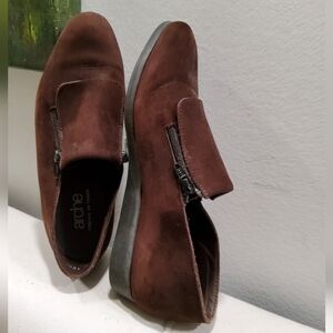 Arche Zippered Suede Shoes Size 37